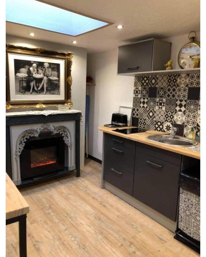 Appartement Romantique Parisien, Baignoire Retro Au Pied Du Lit Boulogne-sur-Mer Zewnętrze zdjęcie